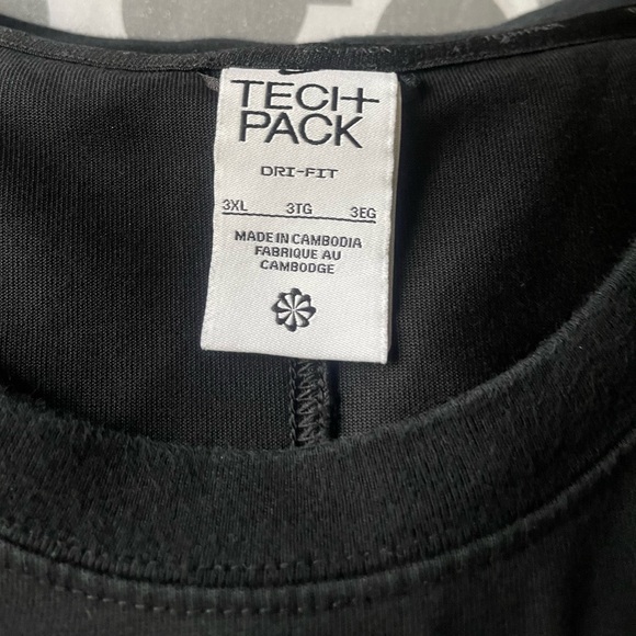 Tech Pack TShirt 3XL - Picture 2 of 12
